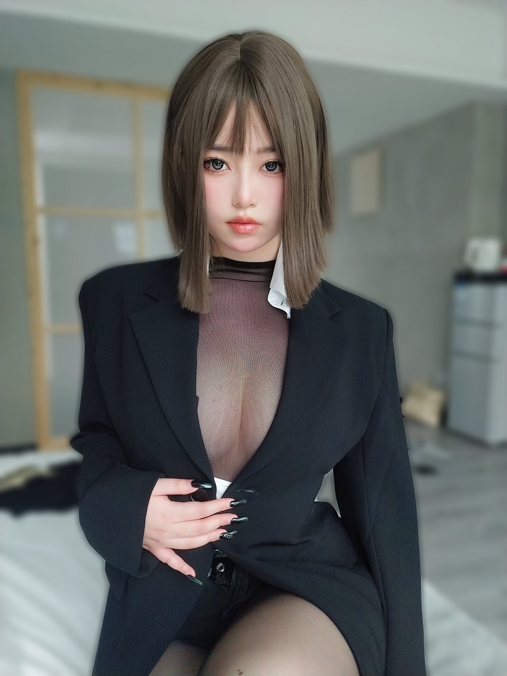 女主K-大胆的秘书[107P+5V] COS网红博主 预览1图