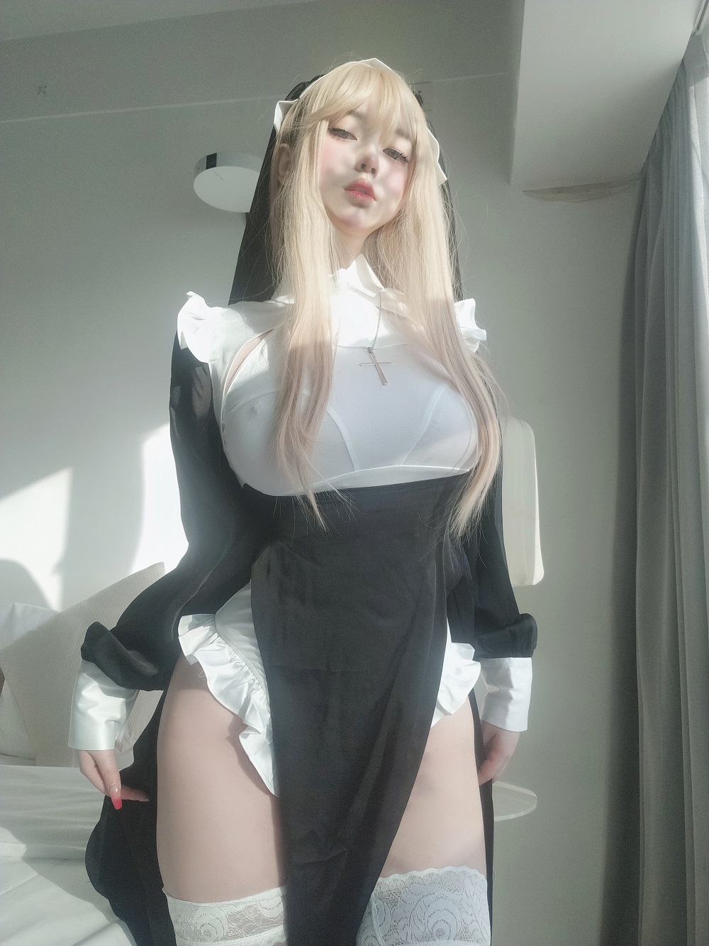 女主K-修女[101P] COS网红博主 预览1图