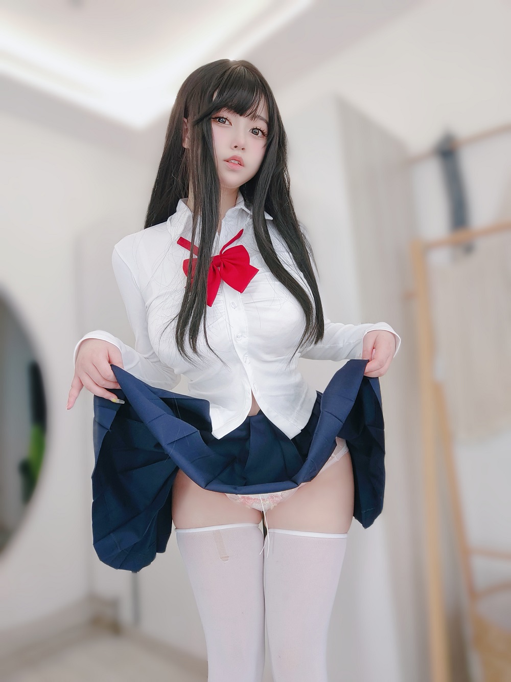 女主K-清纯女友[110P] COS网红博主 预览1图