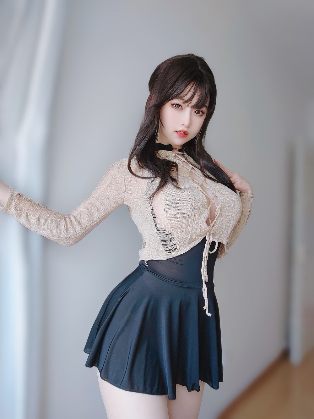 女主K-初秋穿搭[113P+1V] COS网红博主 预览1图