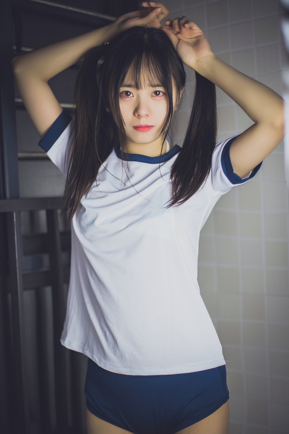 小野妹子w-运动服·悲[15P] COS网红博主 预览1图