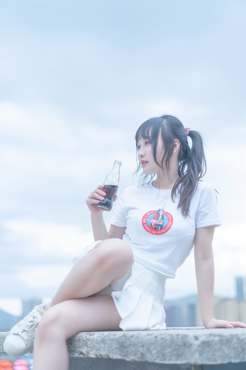 脱尾巴Mizuki-可乐JK[18P] COS网红博主 预览2图