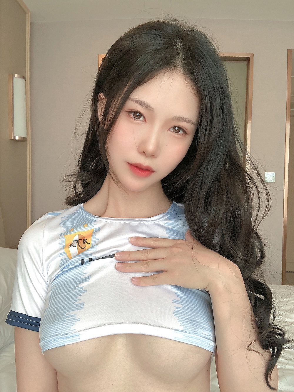 抖娘利世-定制-足球宝贝[20P+1V] COS网红博主 预览1图