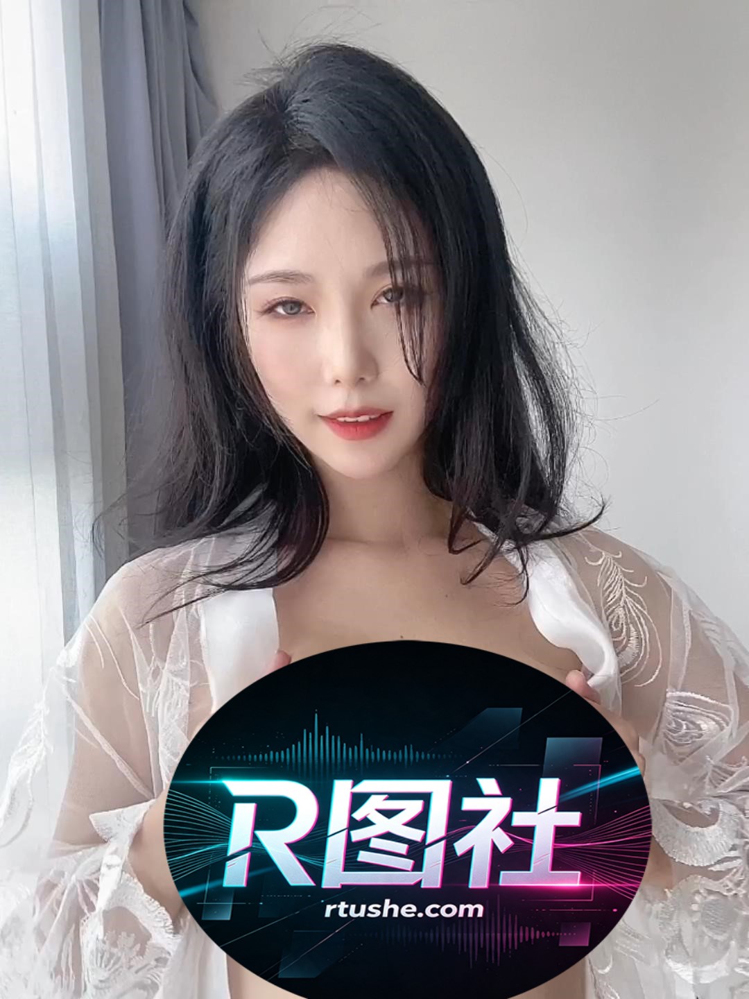 抖娘利世-定制视频-雀纹和服[1V] COS网红博主 预览1图