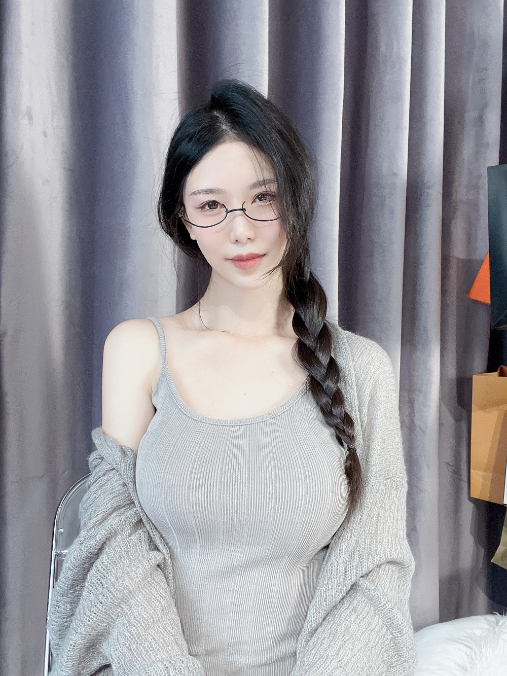 抖娘利世-宅女眼镜娘[40P] COS网红博主 预览1图