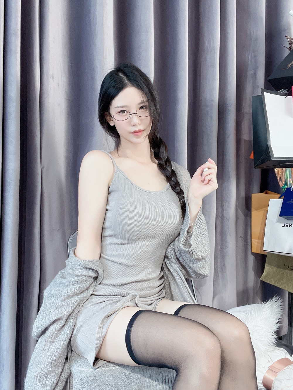 抖娘利世-宅女眼镜娘[40P] COS网红博主 预览2图