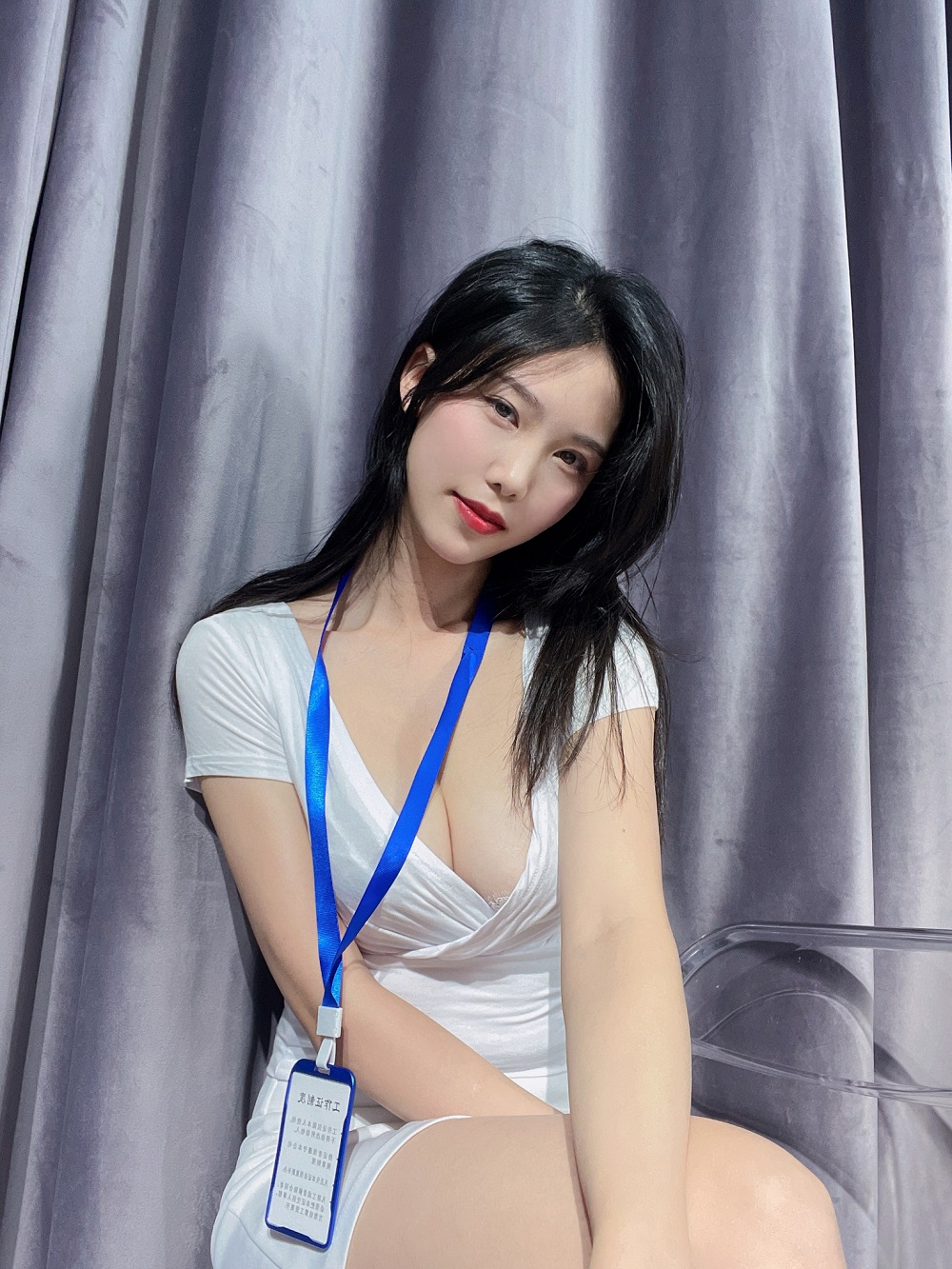抖娘利世-实习生[18P] COS网红博主 预览1图
