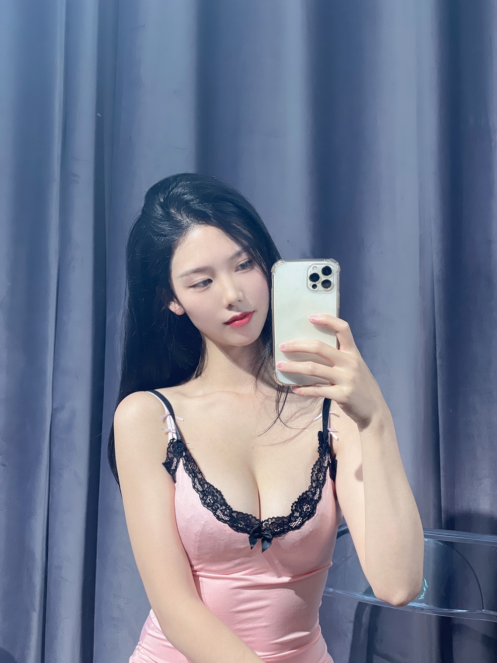 抖娘利世-粉嫩女友[16P] COS网红博主 预览2图