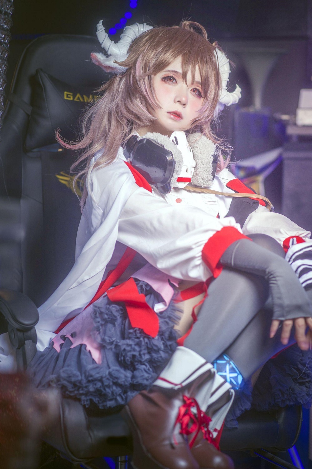 渊秧-明日方舟-艾雅法拉[10P] COS网红博主 预览1图