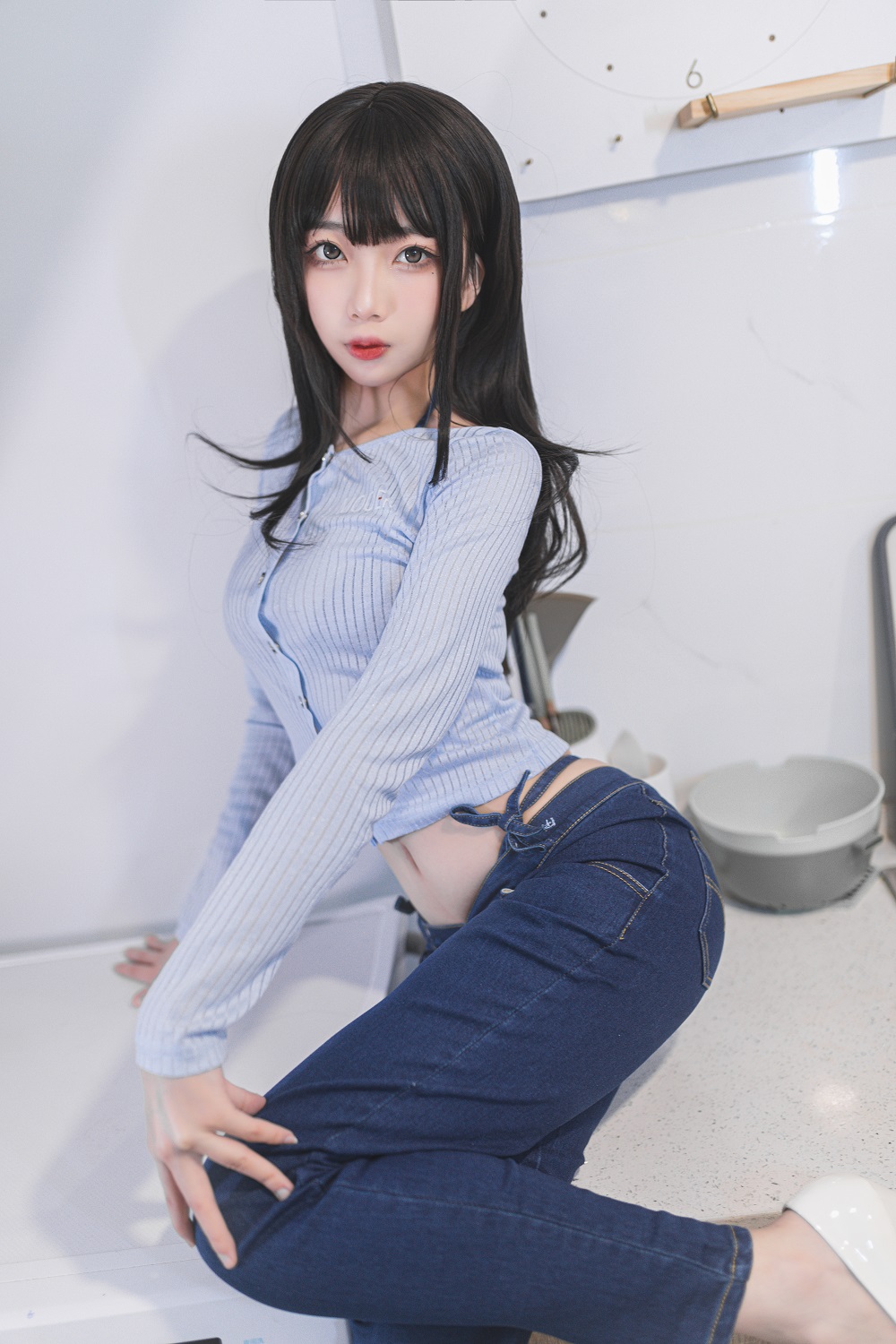 杏仁曲奇-吉他妹妹牛仔裤[41P] COS网红博主 预览1图