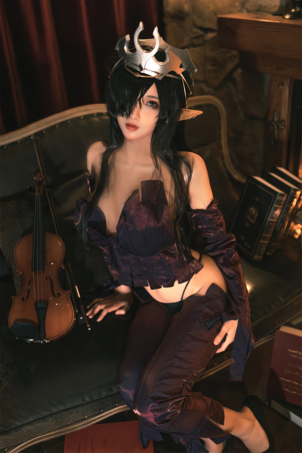 杏仁曲奇-黑兽-奥莉加精灵女王[60P] COS网红博主 预览1图
