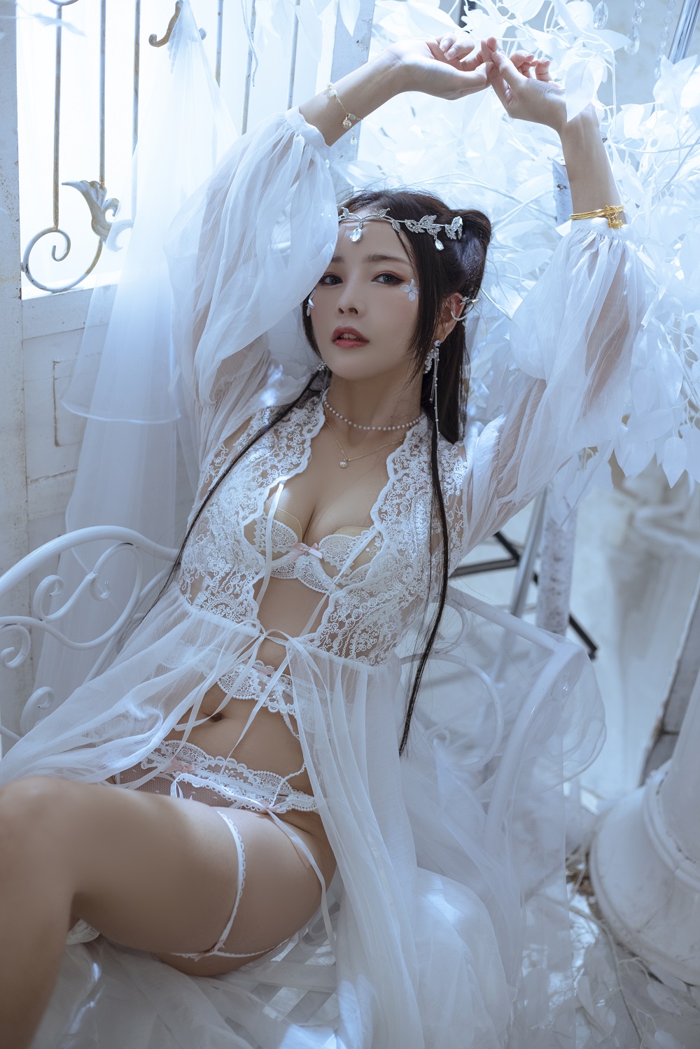 苏嫣qvq-精灵纱裙[37P] COS网红博主 预览1图