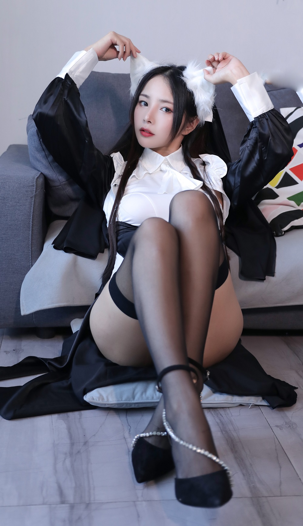 苏嫣qvq-猫耳黑丝修女[30P] COS网红博主 预览2图