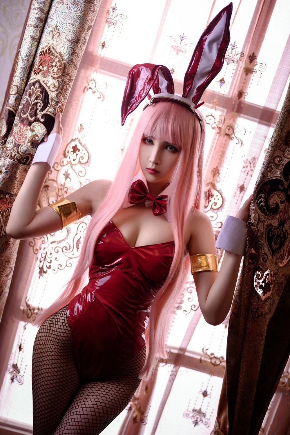 vams子-DARLING in the FRANXX-零二兔女郎[37P] COS网红博主 预览1图