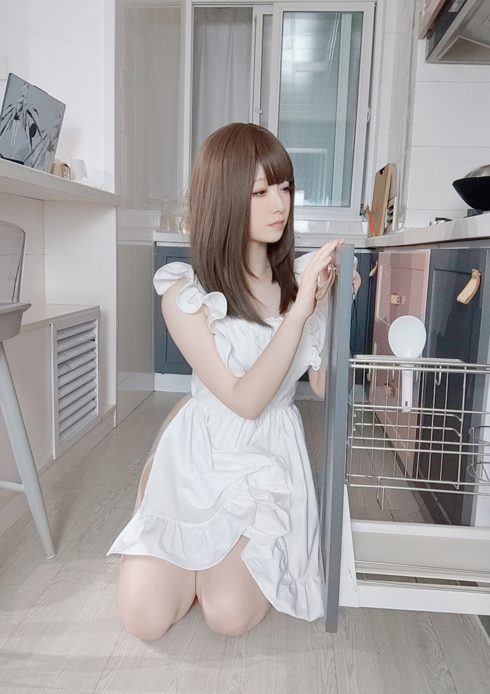 Asagiriai朝雾爱-围裙厨娘[23P] COS网红博主 预览1图