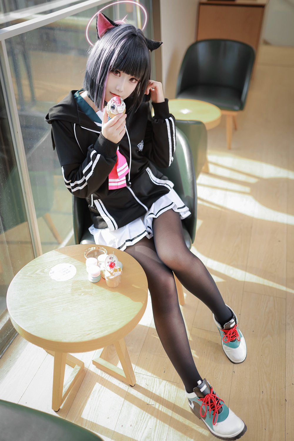 lunananya-蔚蓝档案-杏山和纱户外[33P] COS网红博主 预览1图