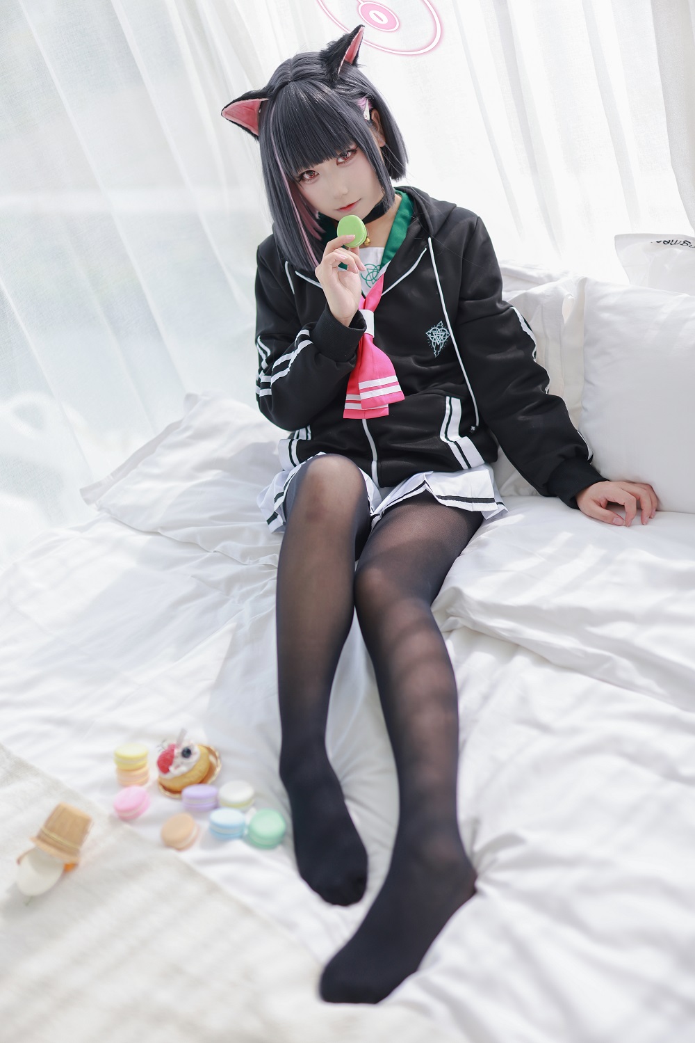 lunananya-蔚蓝档案-杏山和纱室内[26P] COS网红博主 预览1图