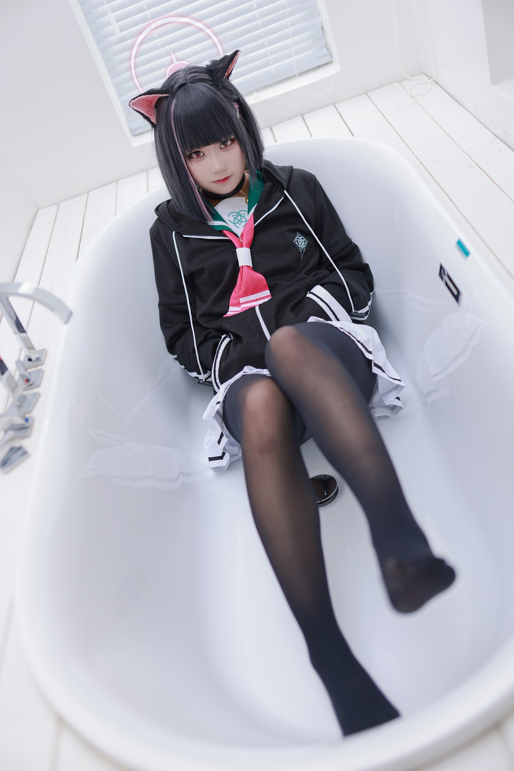 lunananya-蔚蓝档案-杏山和纱室内[26P] COS网红博主 预览2图