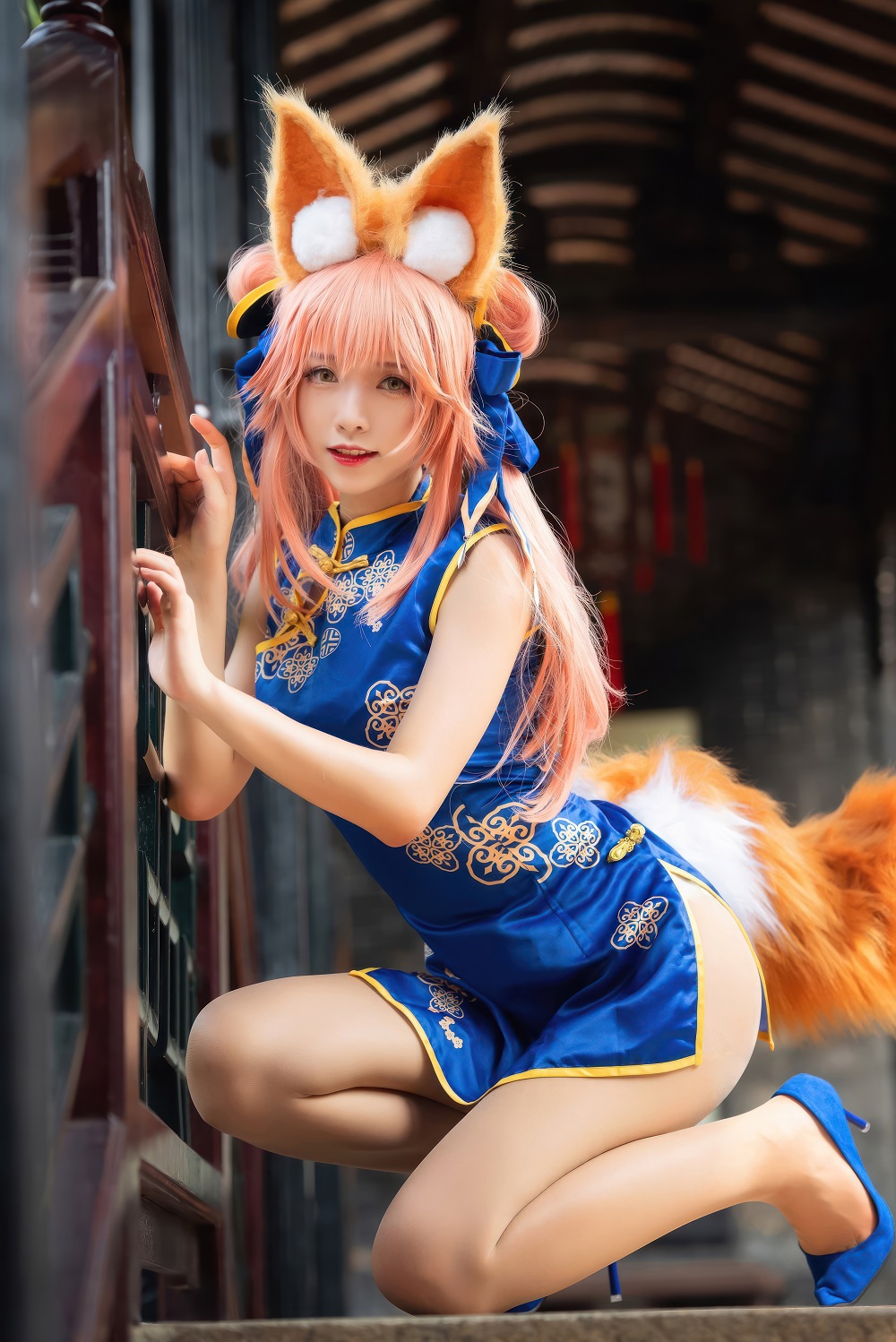 大大卷卷小卷-FGO-玉藻前蓝旗袍[21P] COS网红博主 预览2图