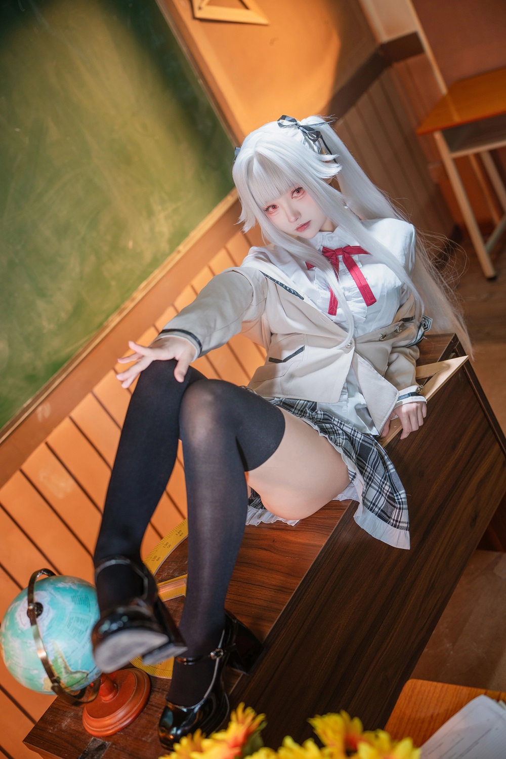 大大卷卷小卷-美少女万华镜-篝之雾枝校服[29P] COS网红博主 预览2图