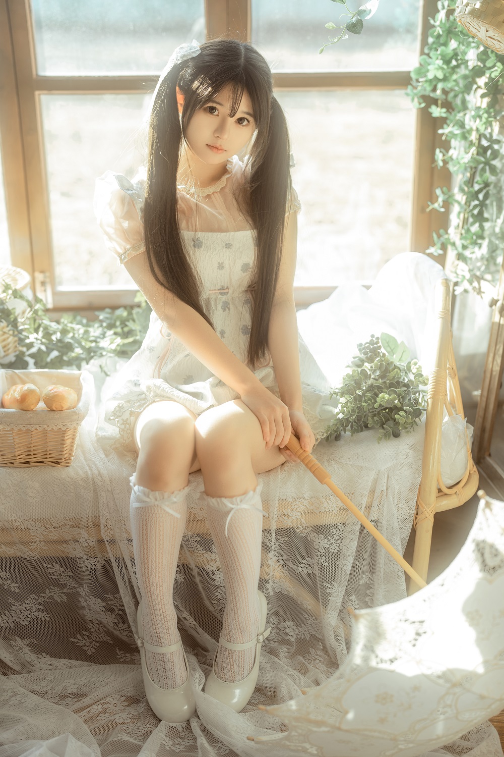 rua阮阮-花房小裙子[54P] COS网红博主 预览1图