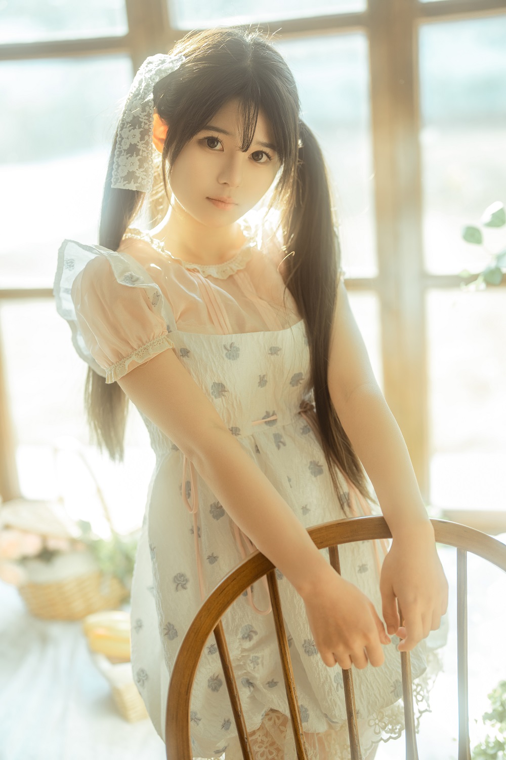 rua阮阮-花房小裙子[54P] COS网红博主 预览2图