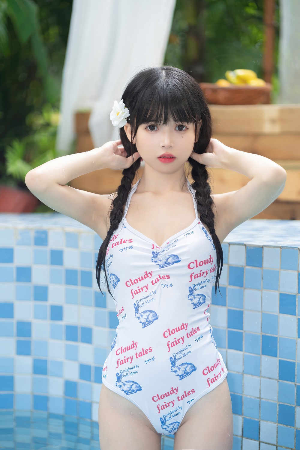 渡边爻爻子-大白兔奶糖[28P] COS网红博主 预览1图