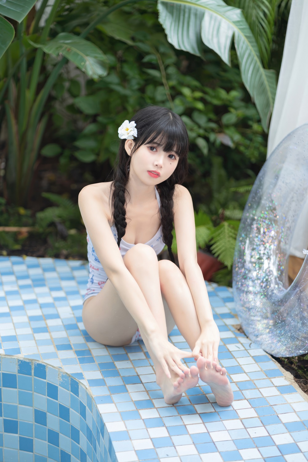 渡边爻爻子-大白兔奶糖[28P] COS网红博主 预览2图