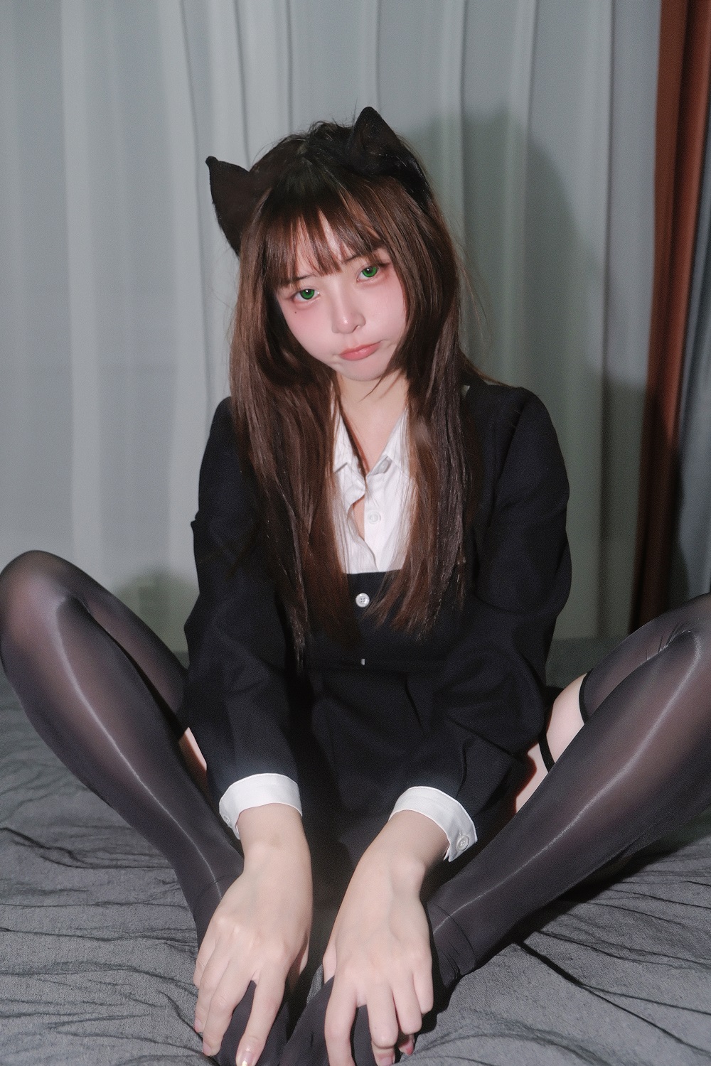 发财阿弦-黑丝眼镜猫娘[16P] COS网红博主 预览1图