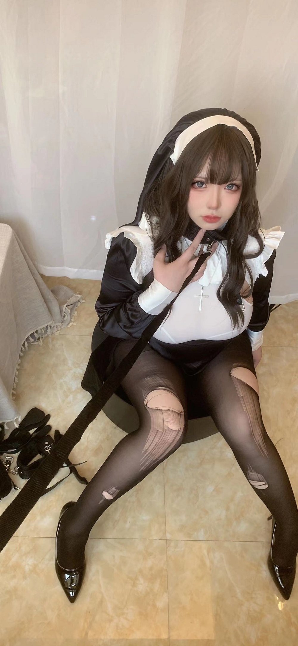 纯爱neko-修女[41P] COS网红博主 预览2图