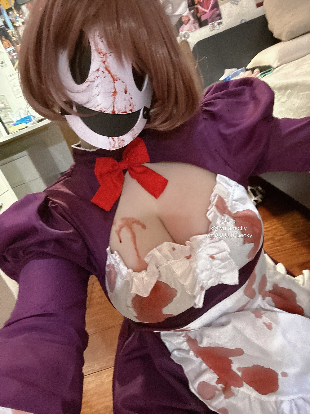 贝贝琪Becky-面具女仆[20P+2V] COS网红博主 预览1图