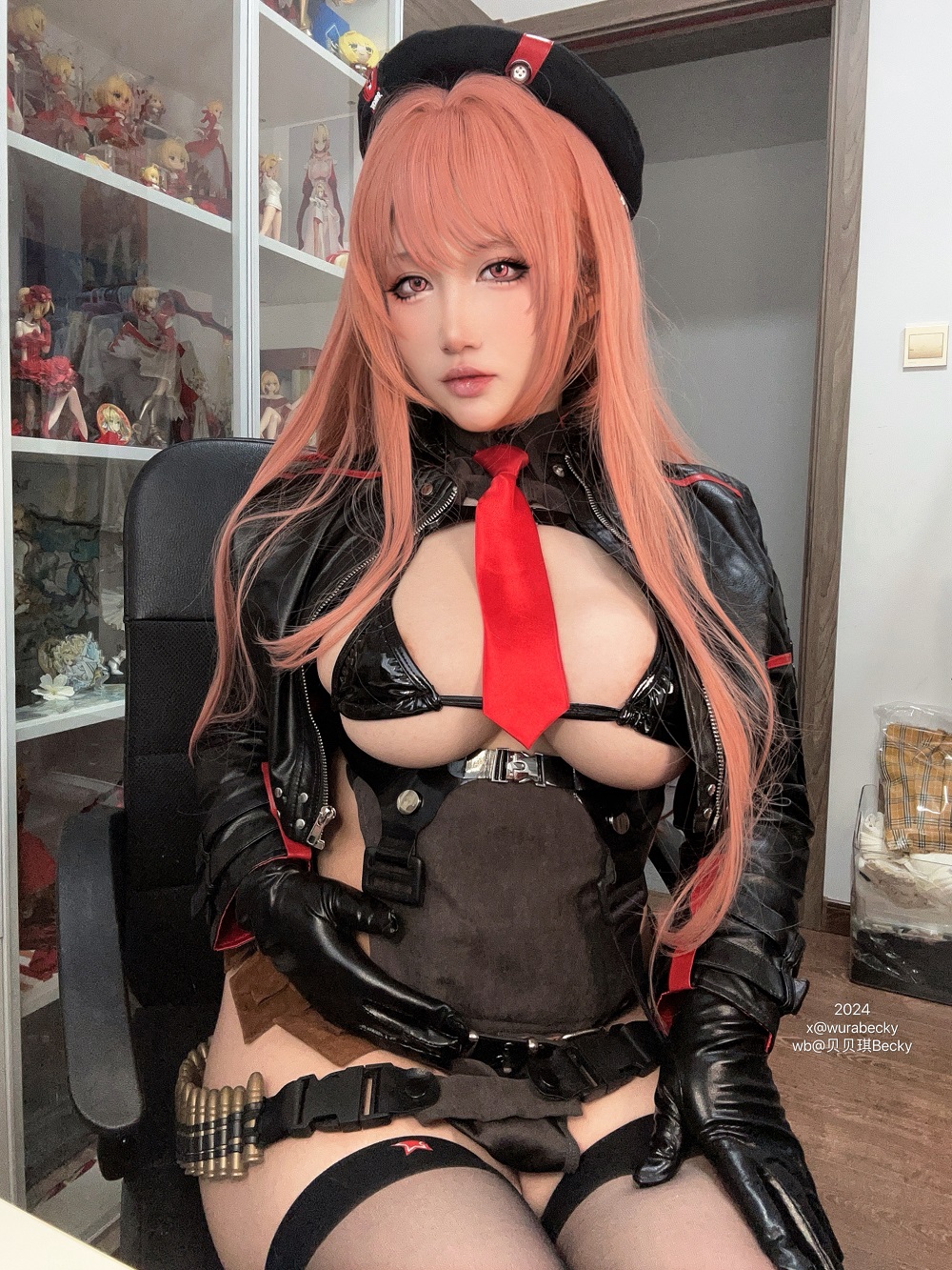 贝贝琪Becky-Nikke胜利女神-拉毗[40P+1V] COS网红博主 预览1图