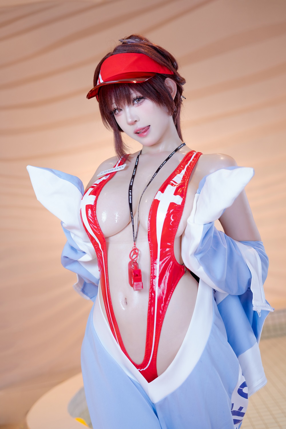 miko酱ww-Nikke胜利女神-玛律恰那泳装·海洋进修[34P] COS网红博主 预览1图