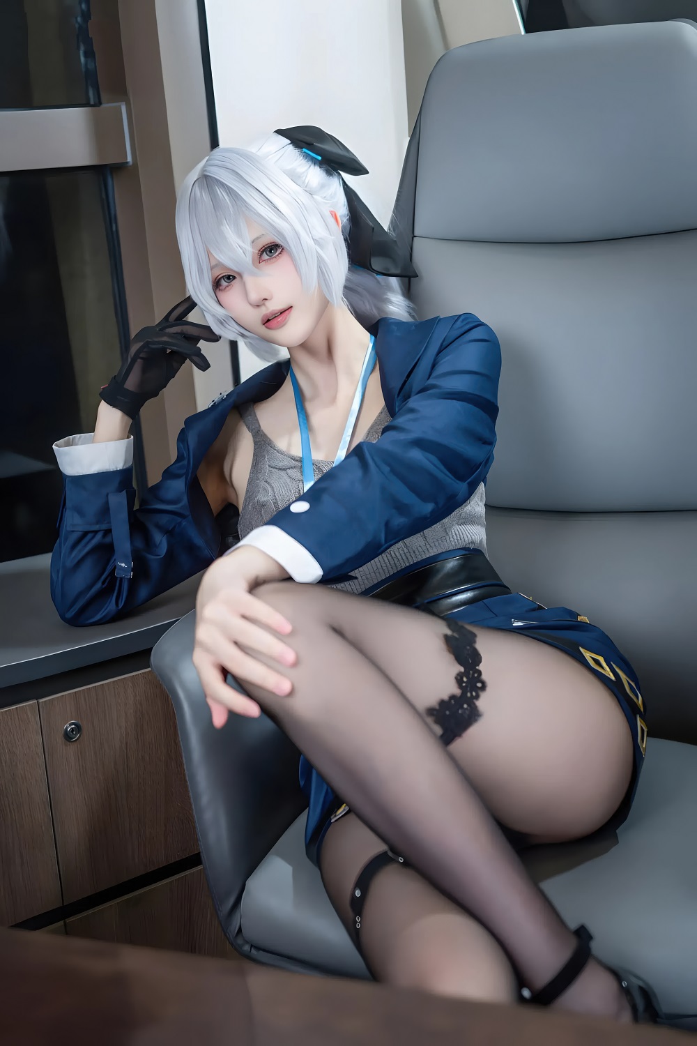 花兮honoka-崩坏3-布洛妮娅[10P] COS网红博主 预览2图