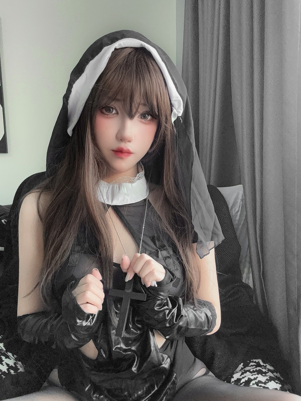阿薰kaOri-修女[89P+28V] COS网红博主 预览1图