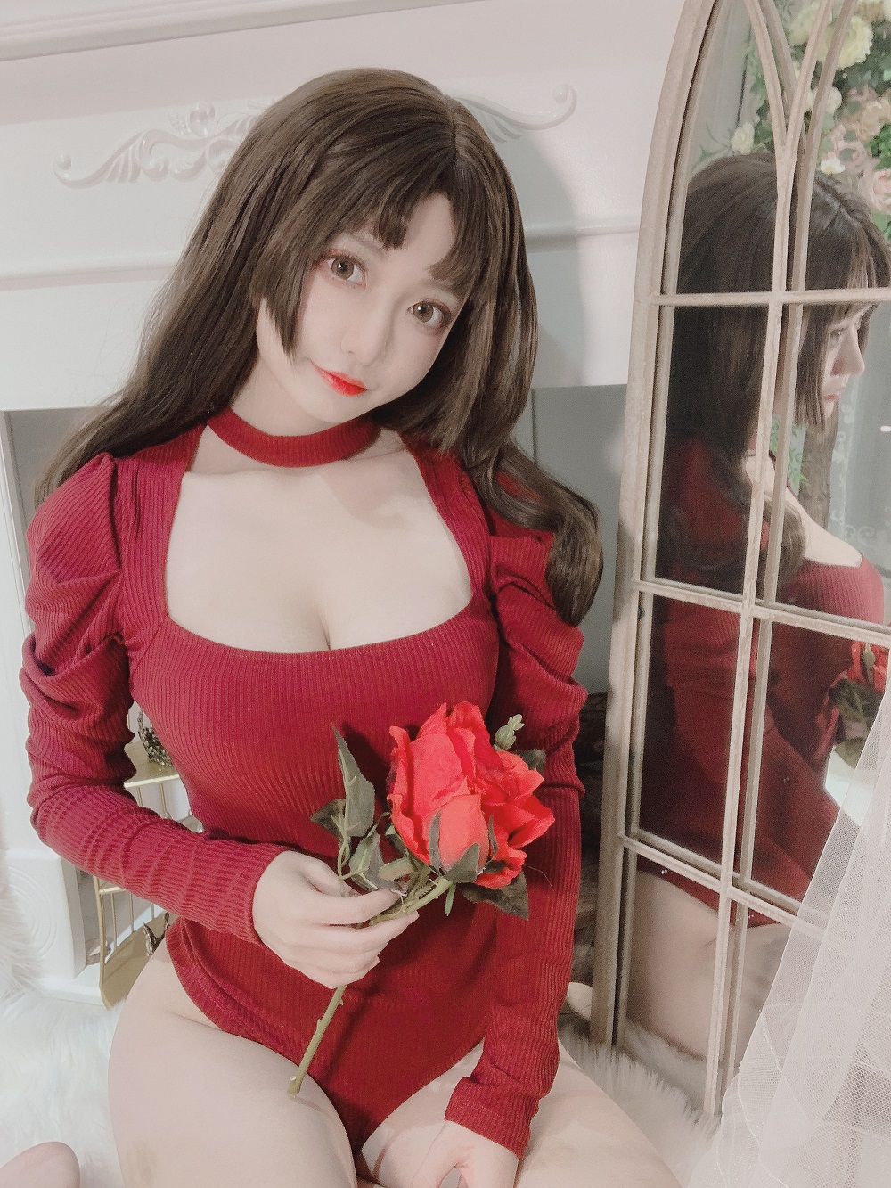 神本无尾Aria-红色复古[23P] COS网红博主 预览2图