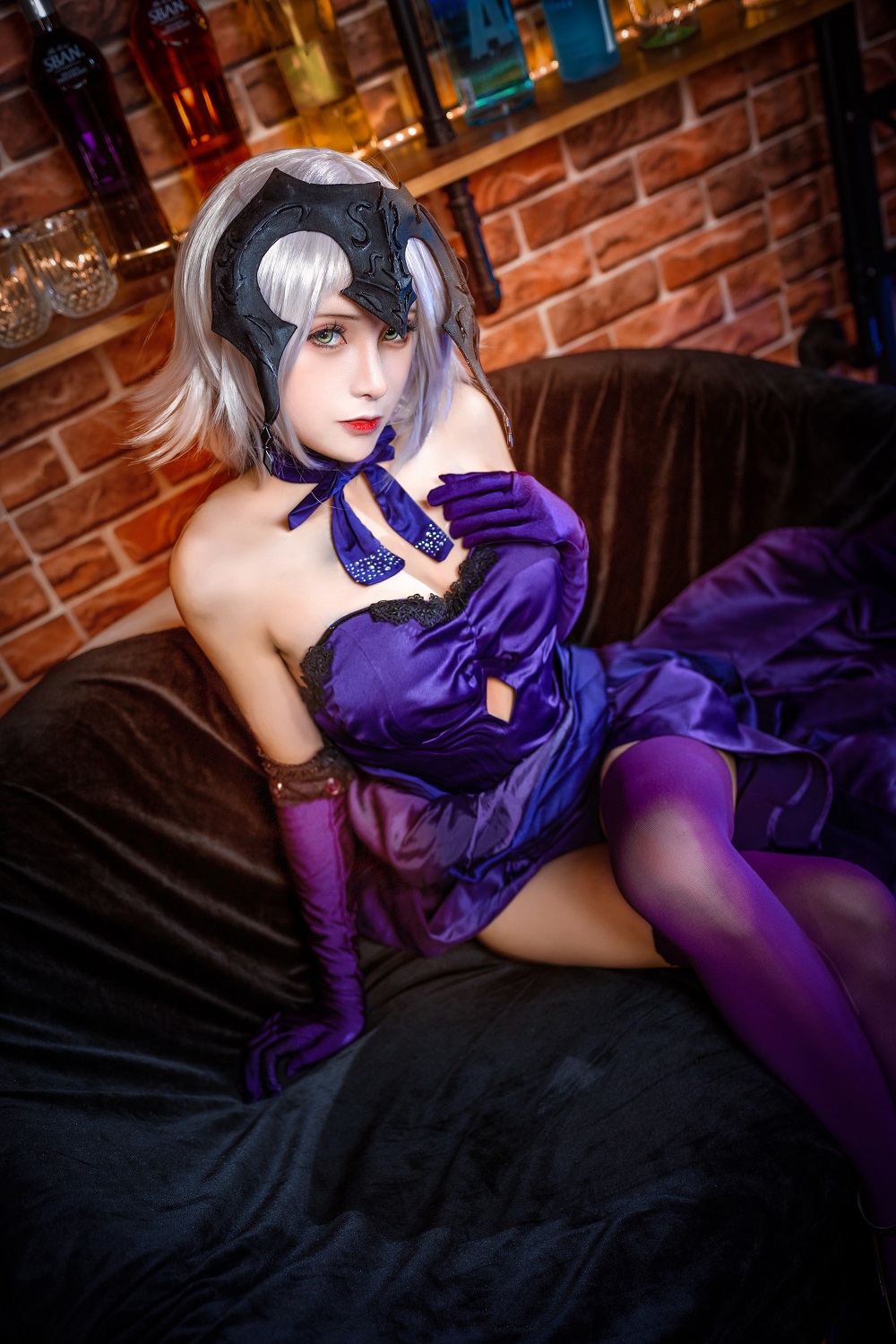 奶狮不咬人-FGO-黑贞德礼服[10P] COS网红博主 预览1图