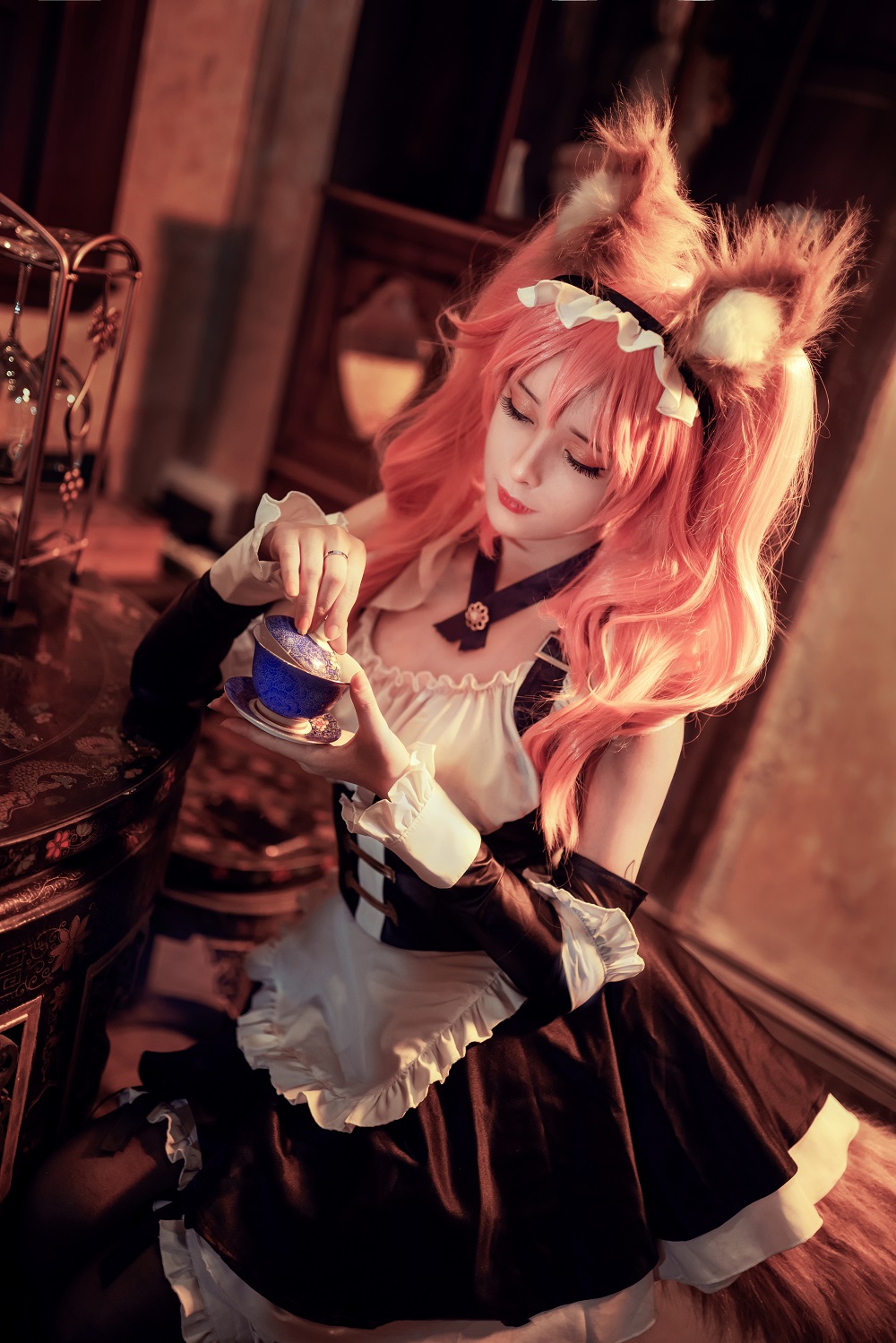 奶狮不咬人-FGO-玉藻前女仆[10P] COS网红博主 预览1图