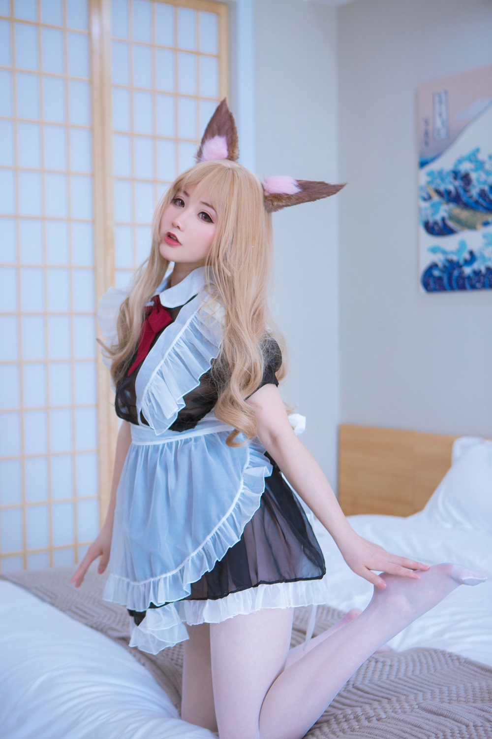 丘比美美酱-透明女仆[18P] COS网红博主 预览1图