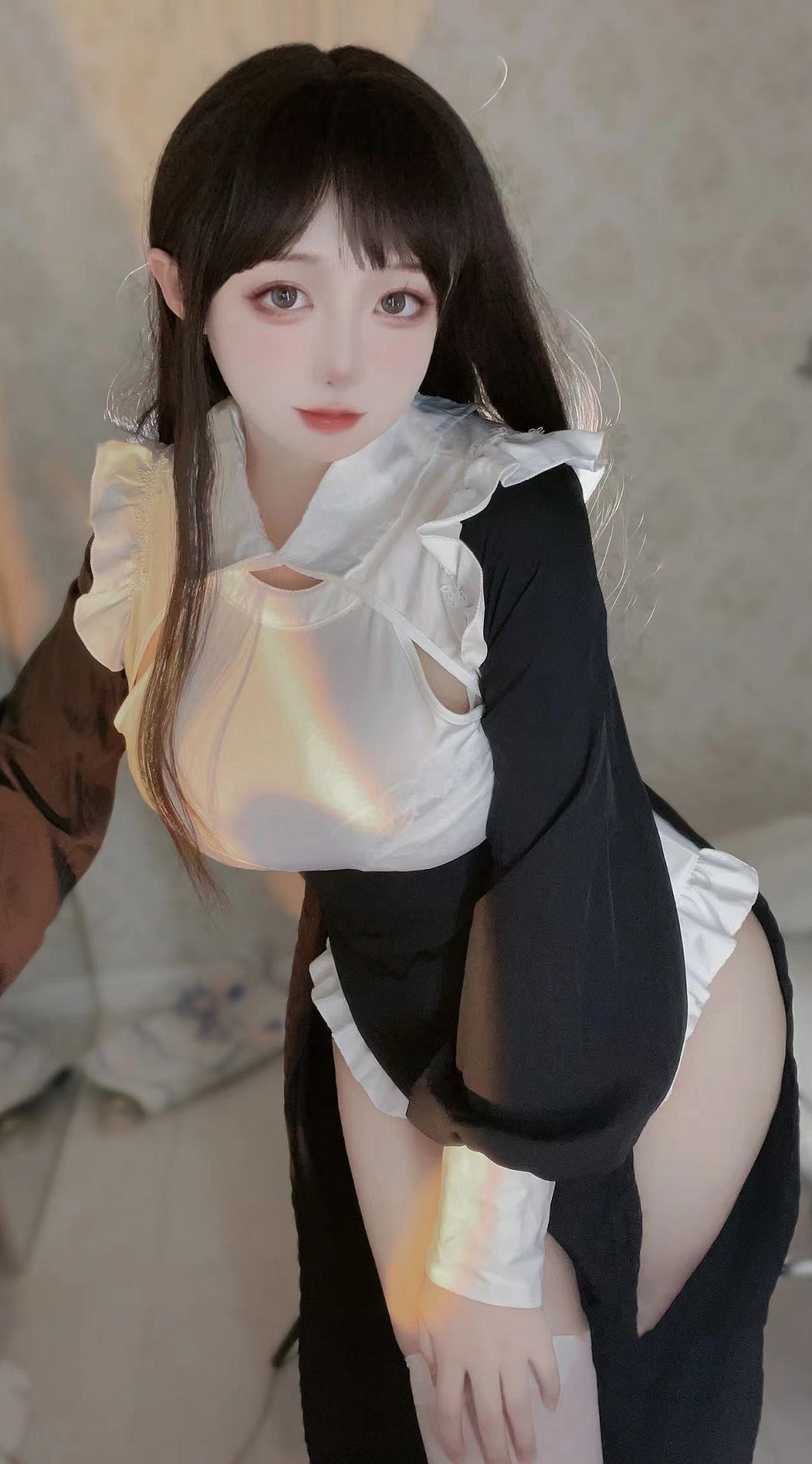 糖祈祈-修女自拍[9P+1V] COS网红博主 预览1图