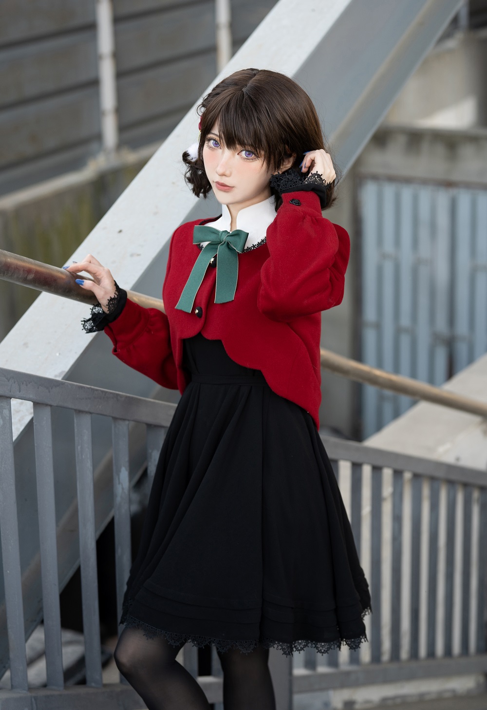 炭烤莉莉黑-桌面少女-冬·林檎[18P] COS网红博主 预览1图