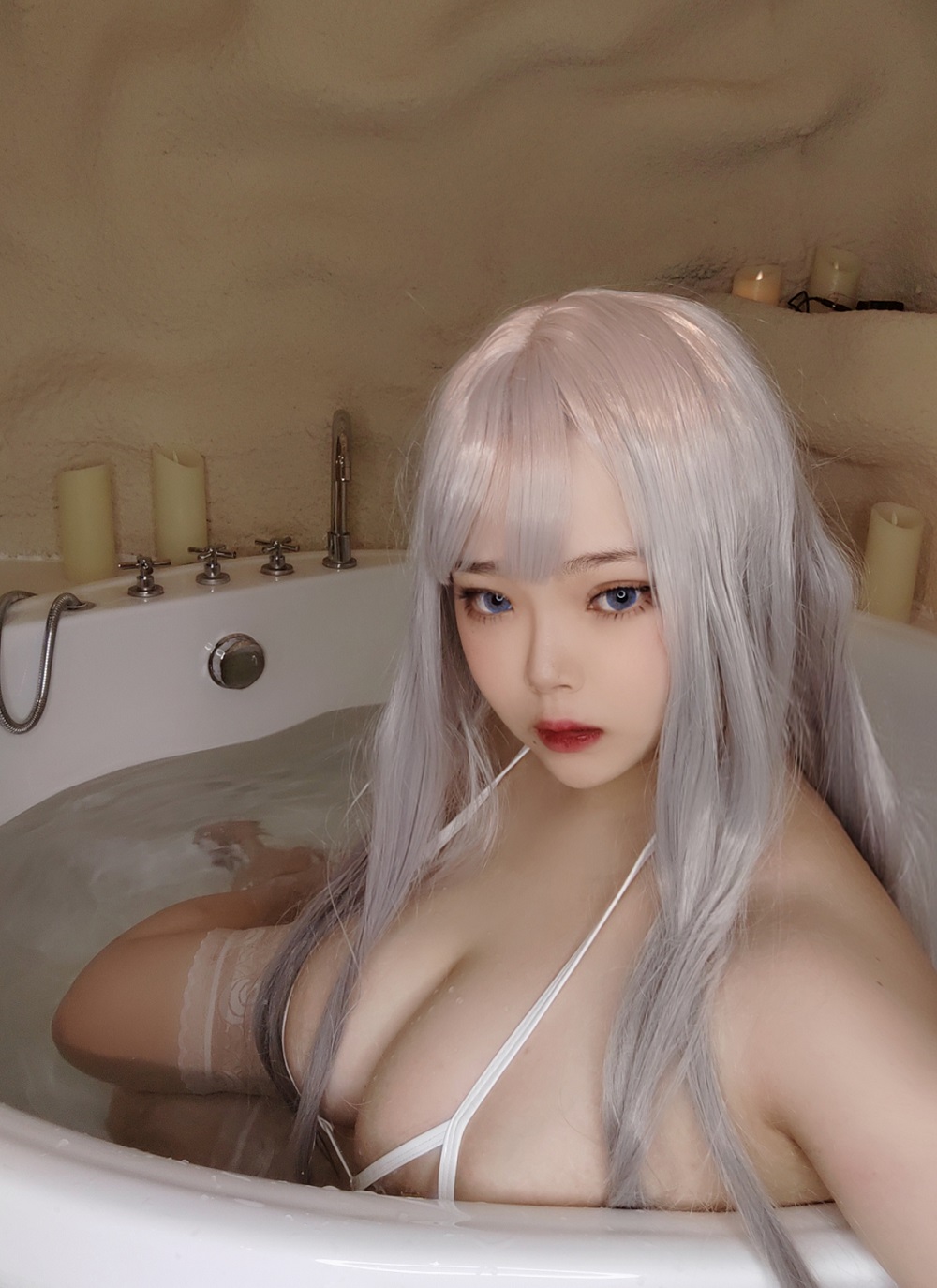 茶杯不泡Tea-修女服和透明比基尼[32P+1V] COS网红博主 预览2图