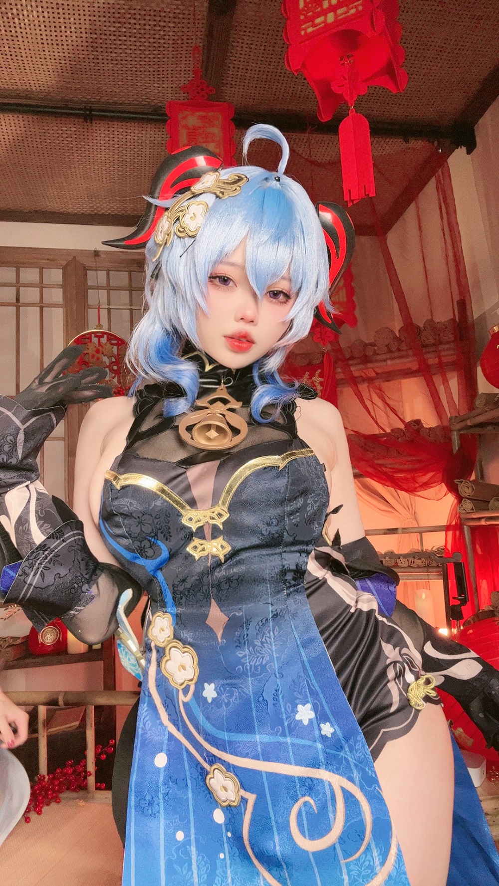 小瑶幺幺-原神-甘雨海灯节礼服单人版[40P+13V] COS网红博主 预览2图