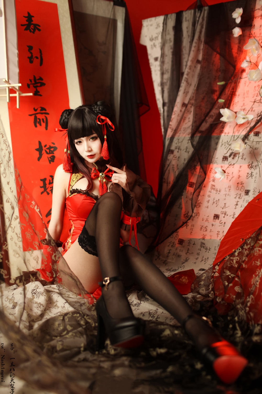 一米八的大梨子-约会大作战-时崎狂三新春旗袍[12P] COS网红博主 预览2图
