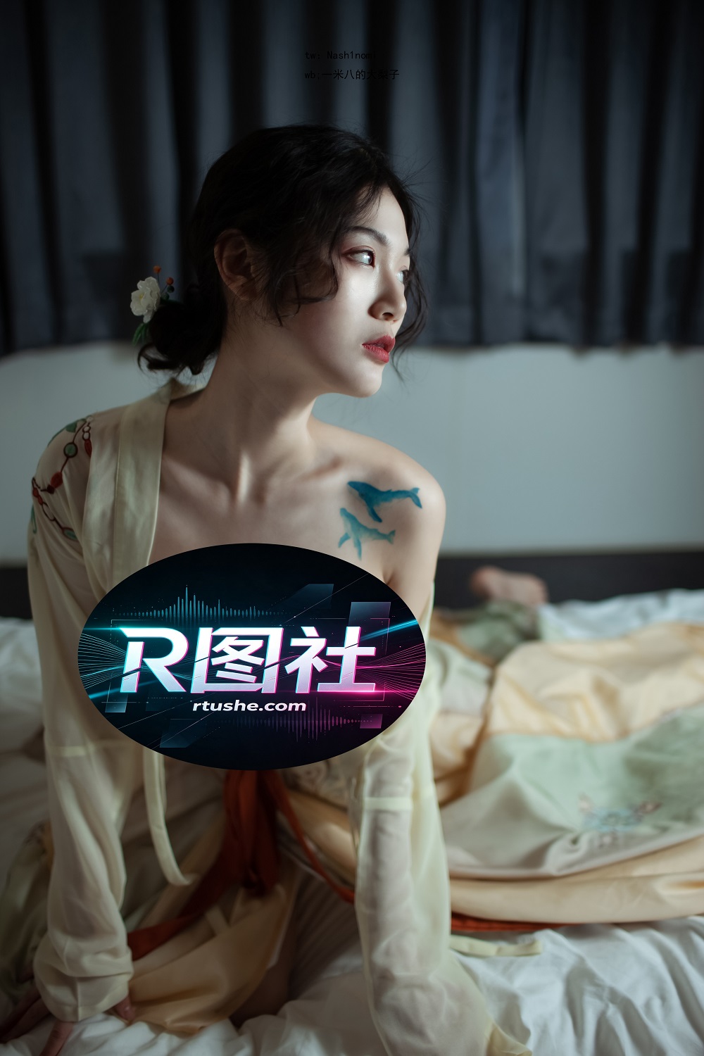 一米八的大梨子-汉服[13P] COS网红博主 预览2图