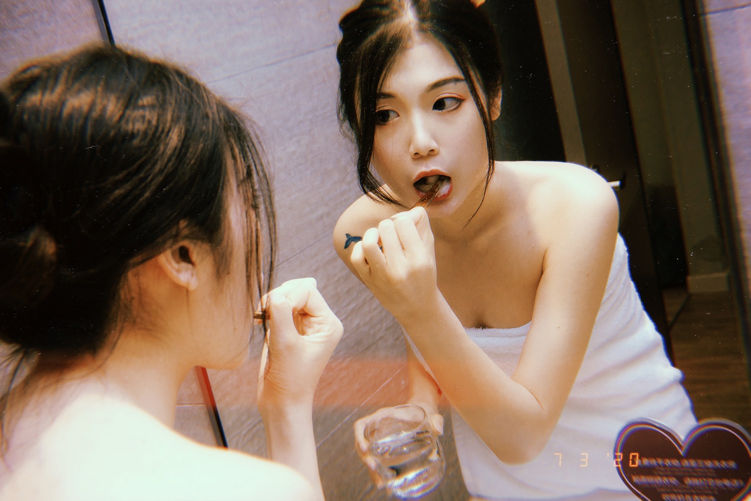 一米八的大梨子-冬日女友[26P] COS网红博主 预览2图