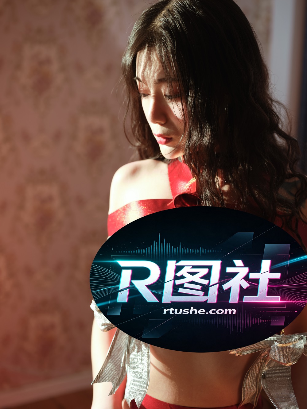 一米八的大梨子-圣诞礼物[28P] COS网红博主 预览2图