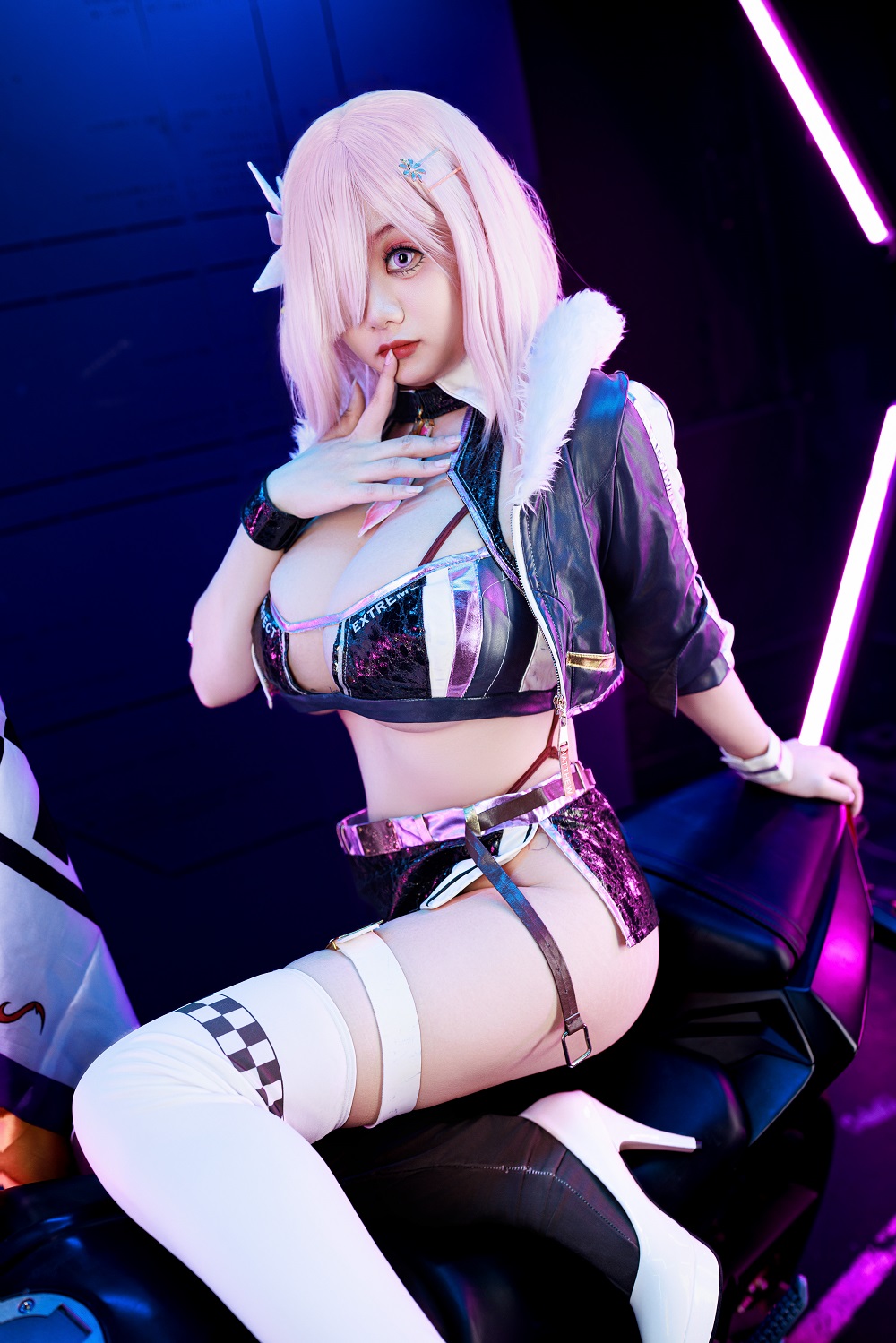 阿雪雪yuki-FGO-玛修赛车服[90P+5V] COS网红博主 预览2图