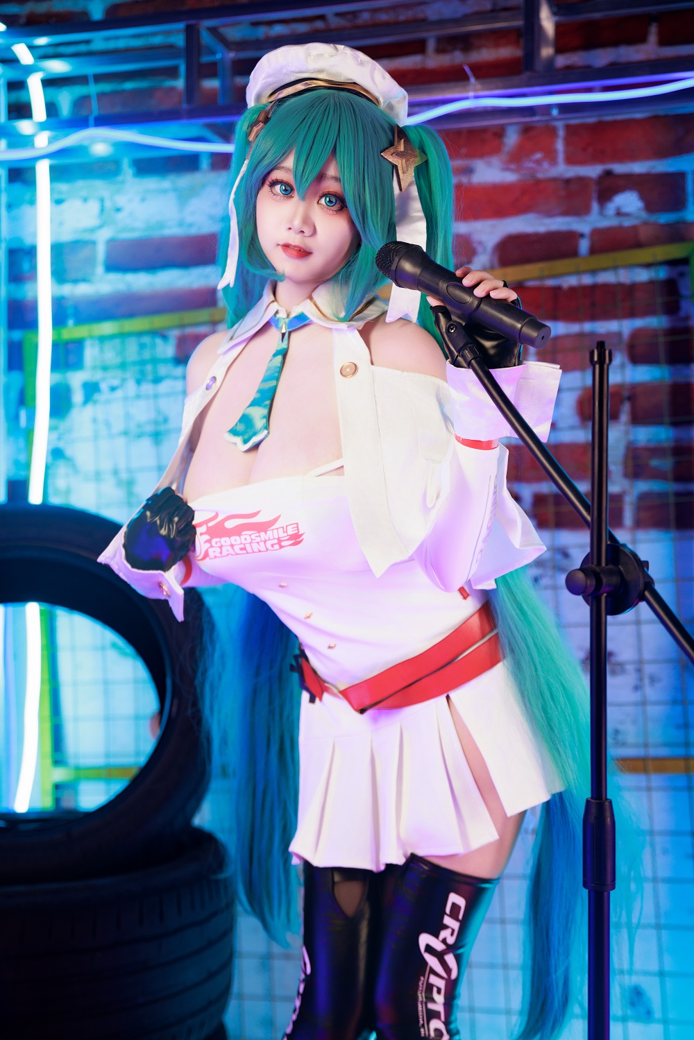 阿雪雪yuki-初音未来赛车服[89P+2V] COS网红博主 预览1图