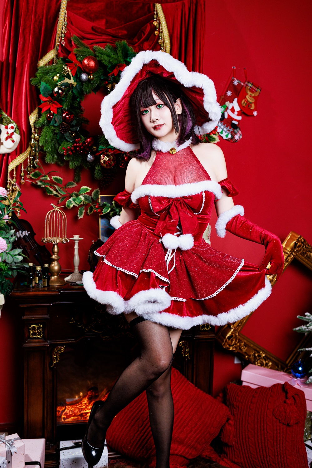 阿雪雪yuki-圣诞魔女[122P+4V] COS网红博主 预览1图